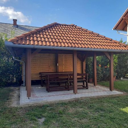 Nora Apartman Balatonlelle Dış mekan fotoğraf